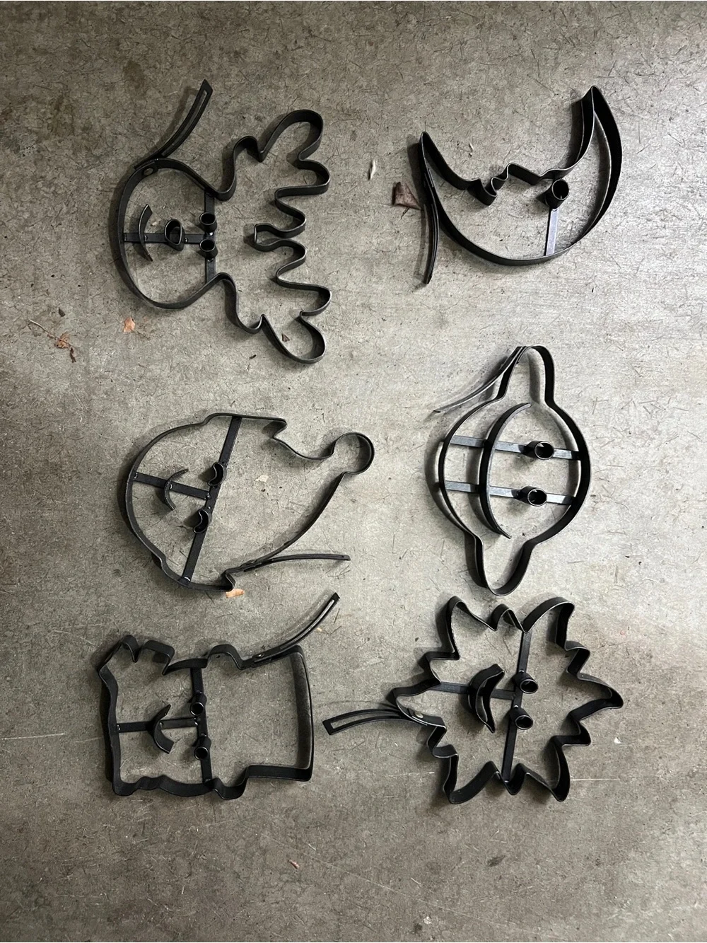 Pancake mold set of (6) Christmas & Space